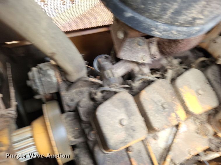 image for item DP5186 1987 Case 1155E  high lift track loader