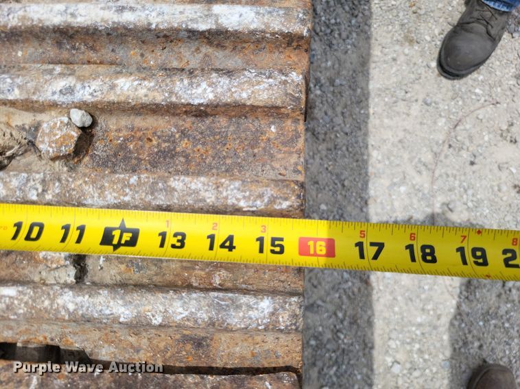 image for item DP5186 1987 Case 1155E  high lift track loader