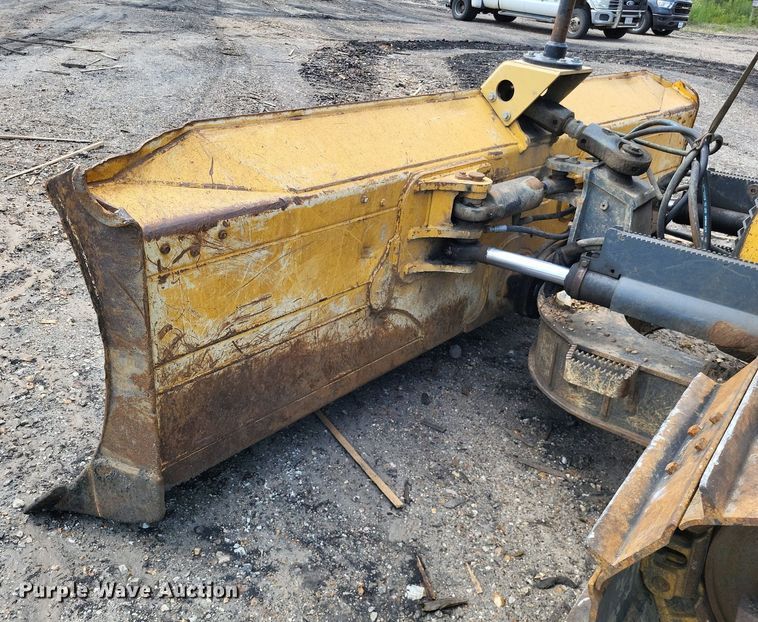 image for item DP5187 2015 John Deere 700K LGP  dozer