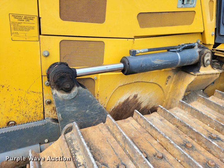 image for item DP5187 2015 John Deere 700K LGP  dozer