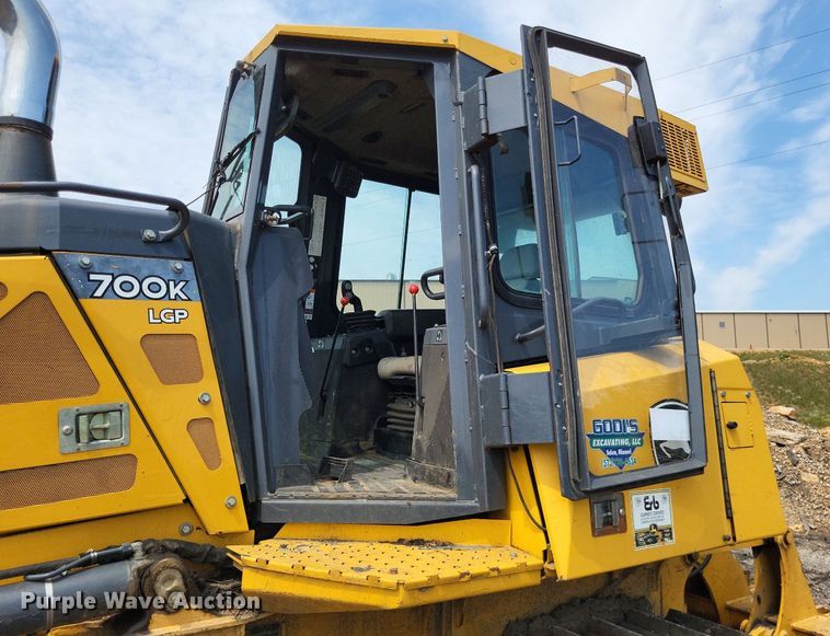 image for item DP5187 2015 John Deere 700K LGP  dozer