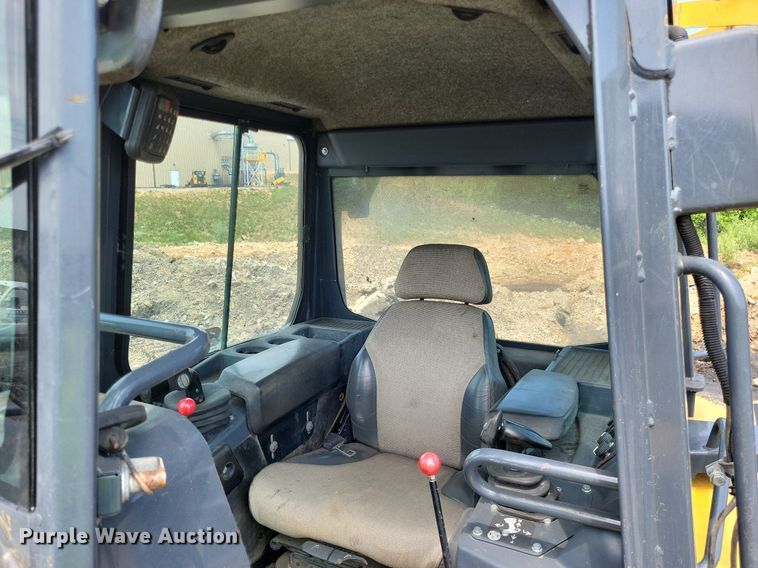 image for item DP5187 2015 John Deere 700K LGP  dozer