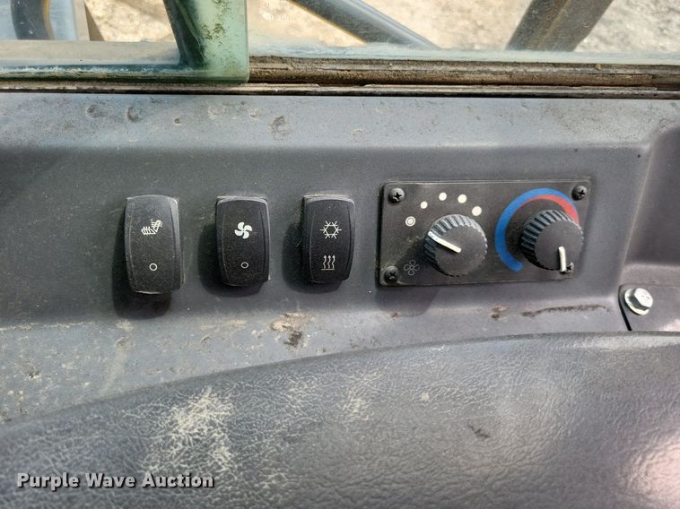 image for item DP5187 2015 John Deere 700K LGP  dozer