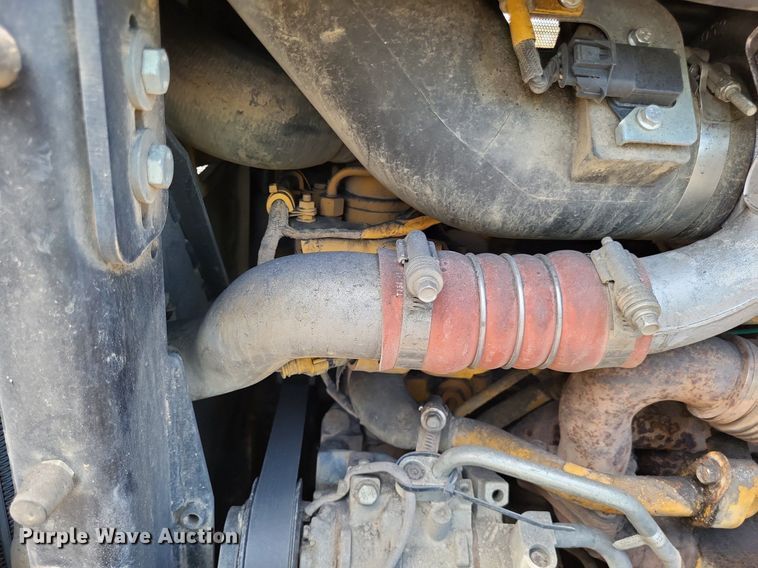 image for item DP5187 2015 John Deere 700K LGP  dozer