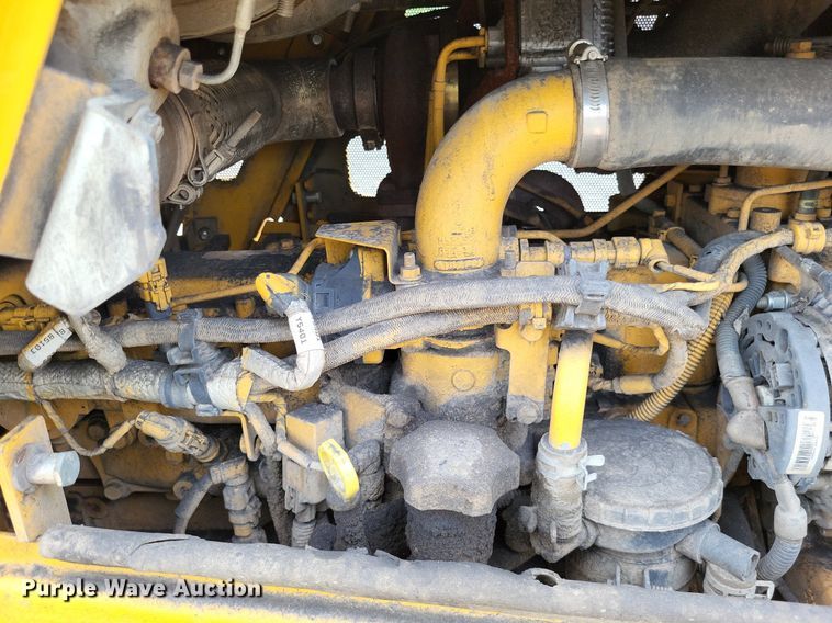 image for item DP5187 2015 John Deere 700K LGP  dozer