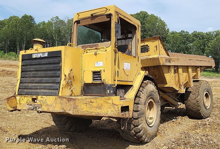image for item DP5189 1990 Caterpillar D25D  haul truck