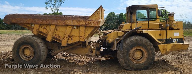 image for item DP5189 1990 Caterpillar D25D  haul truck