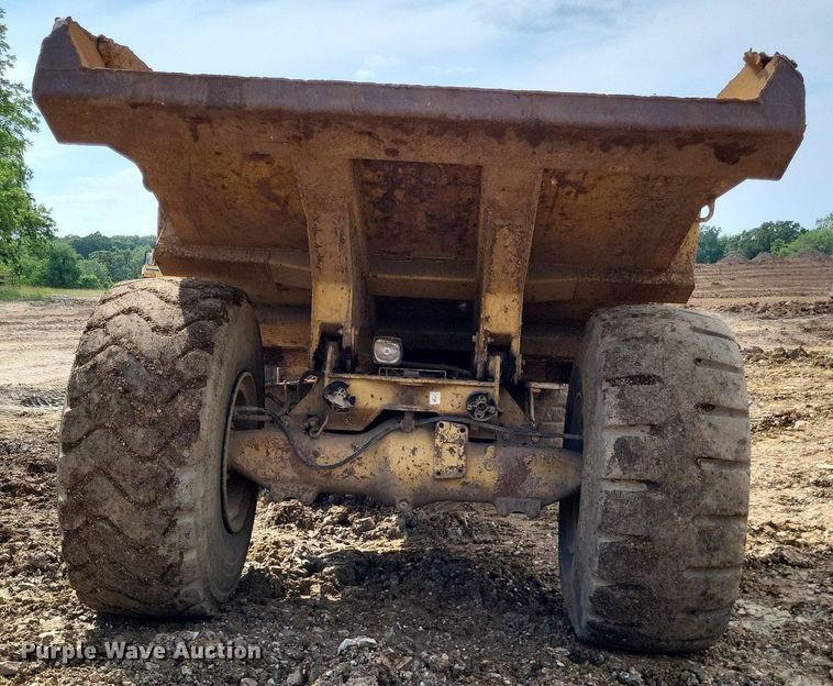 image for item DP5189 1990 Caterpillar D25D  haul truck