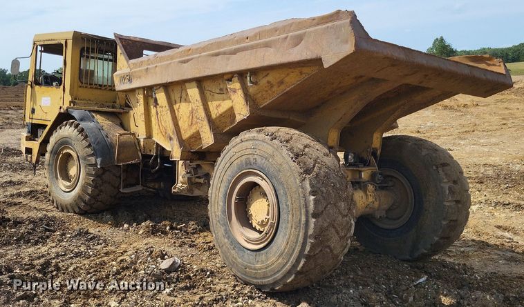 image for item DP5189 1990 Caterpillar D25D  haul truck