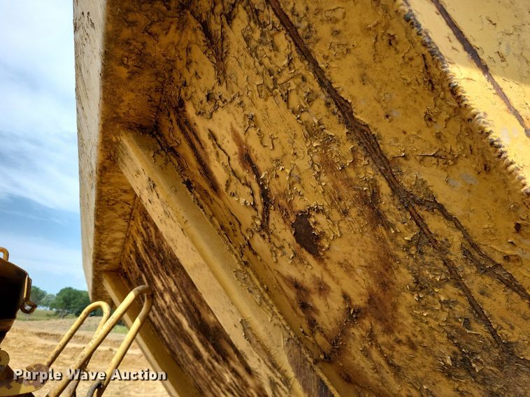 image for item DP5189 1990 Caterpillar D25D  haul truck