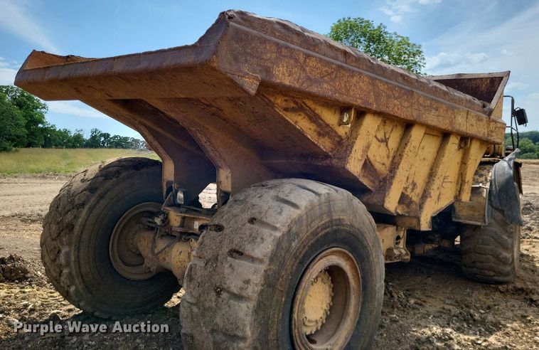 image for item DP5189 1990 Caterpillar D25D  haul truck