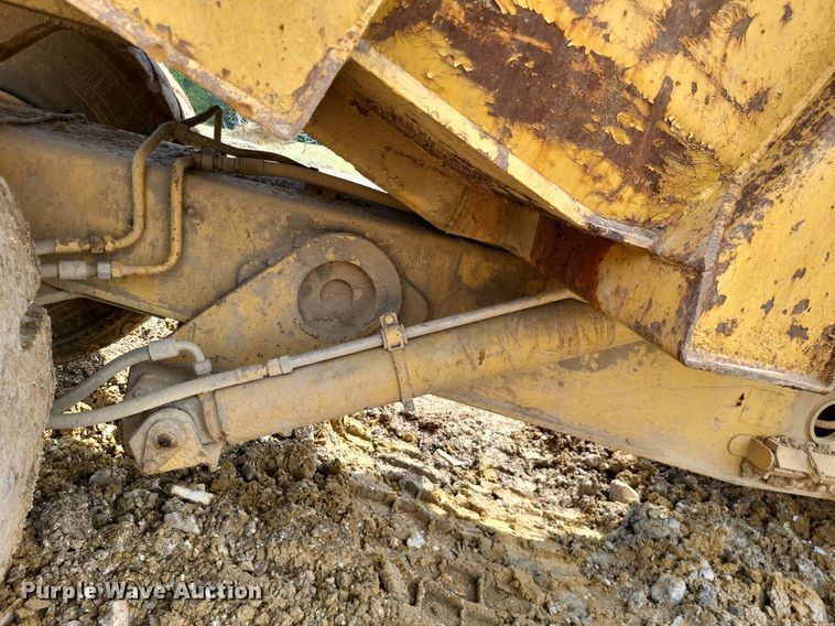 image for item DP5189 1990 Caterpillar D25D  haul truck