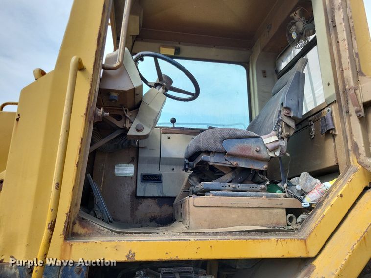 image for item DP5189 1990 Caterpillar D25D  haul truck