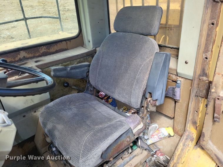 image for item DP5189 1990 Caterpillar D25D  haul truck