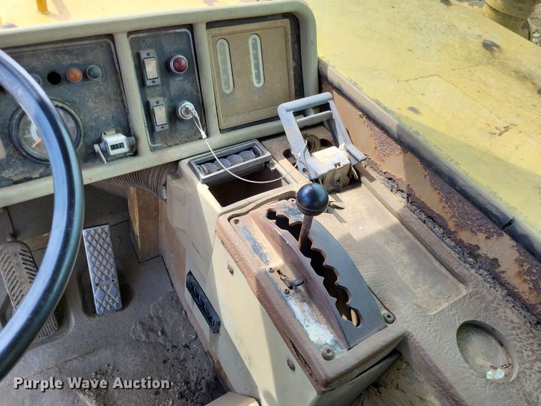 image for item DP5189 1990 Caterpillar D25D  haul truck