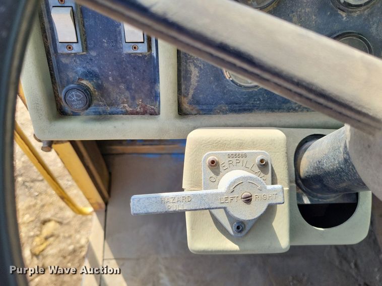 image for item DP5189 1990 Caterpillar D25D  haul truck