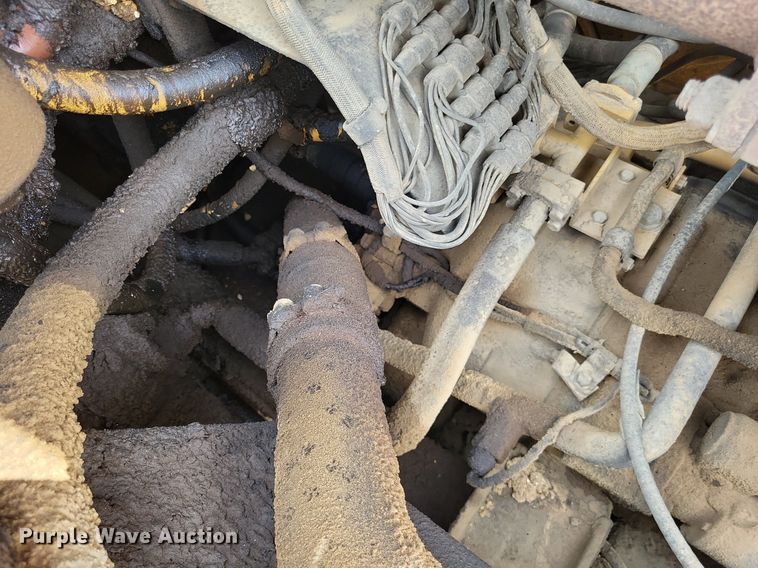 image for item DP5189 1990 Caterpillar D25D  haul truck