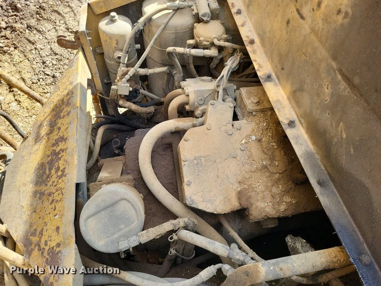 image for item DP5189 1990 Caterpillar D25D  haul truck