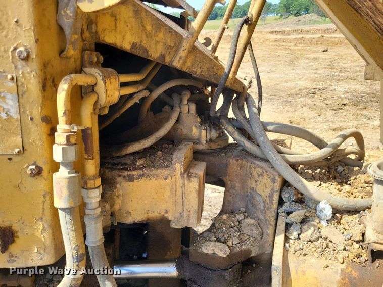 image for item DP5189 1990 Caterpillar D25D  haul truck