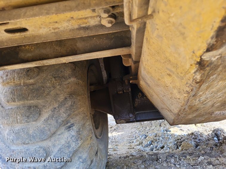 image for item DP5189 1990 Caterpillar D25D  haul truck