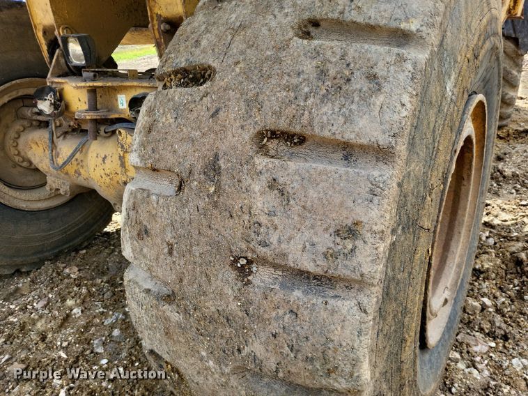 image for item DP5189 1990 Caterpillar D25D  haul truck