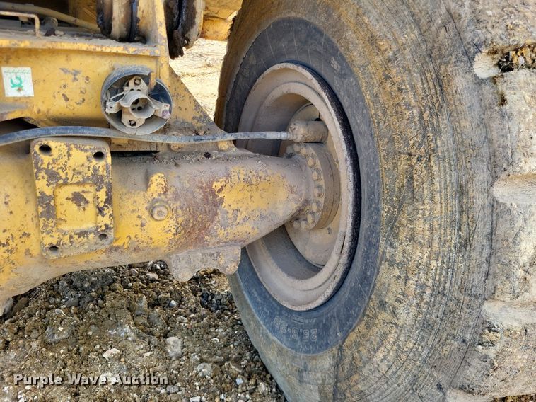 image for item DP5189 1990 Caterpillar D25D  haul truck