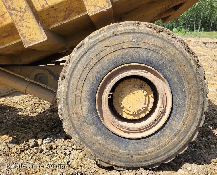 image for item DP5189 1990 Caterpillar D25D  haul truck