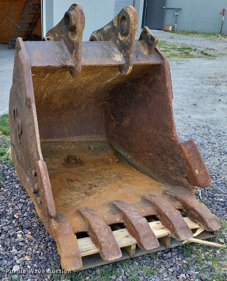 image for item DP5198 CP  42"W excavator bucket