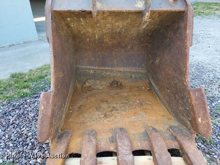 image for item DP5198 CP  42"W excavator bucket