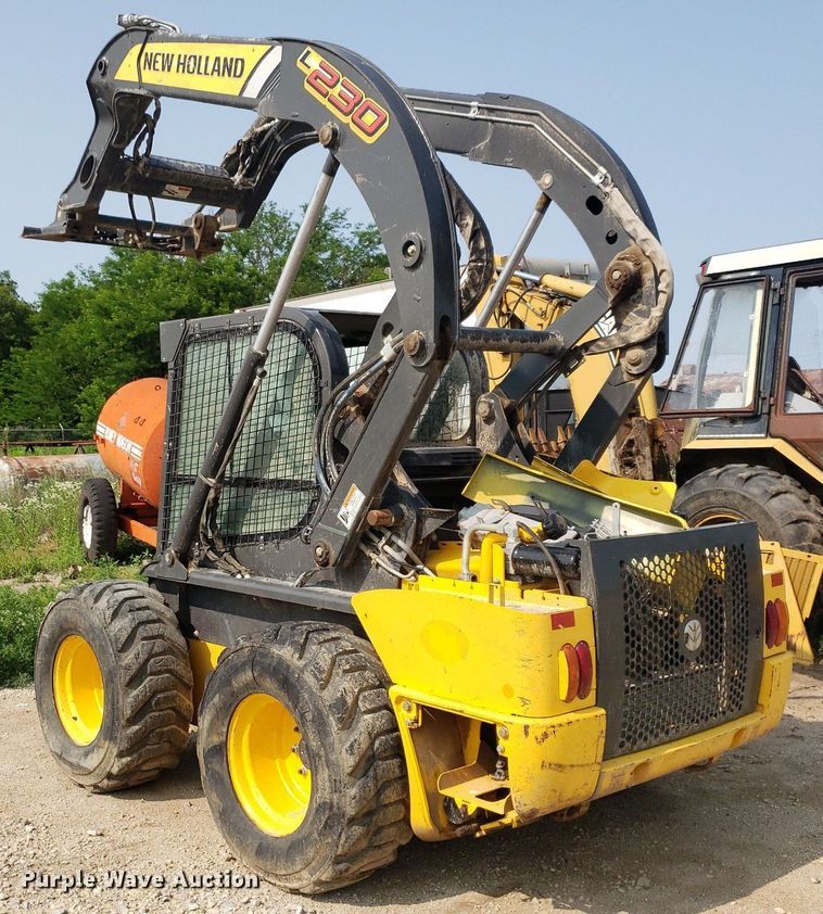 image for item DP8062 2012 New Holland L230  skid steer loader