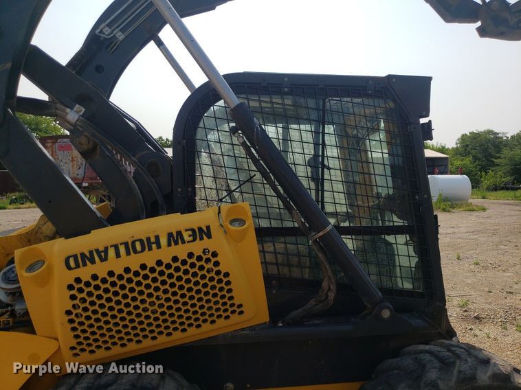 image for item DP8062 2012 New Holland L230  skid steer loader
