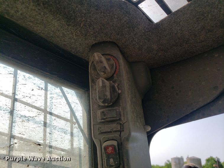 image for item DP8062 2012 New Holland L230  skid steer loader