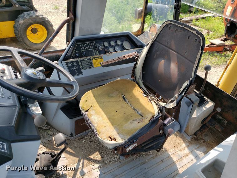 image for item DP8063 1993 Caterpillar 416B  backhoe