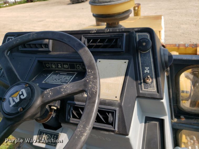 image for item DP8063 1993 Caterpillar 416B  backhoe