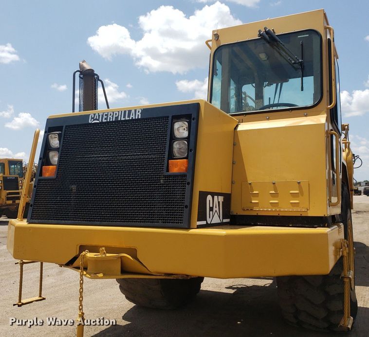 image for item DP8075 2006 Caterpillar 615C  elevating scraper