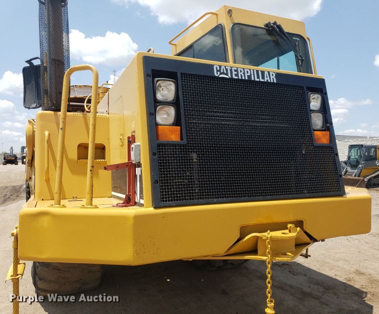 image for item DP8075 2006 Caterpillar 615C  elevating scraper