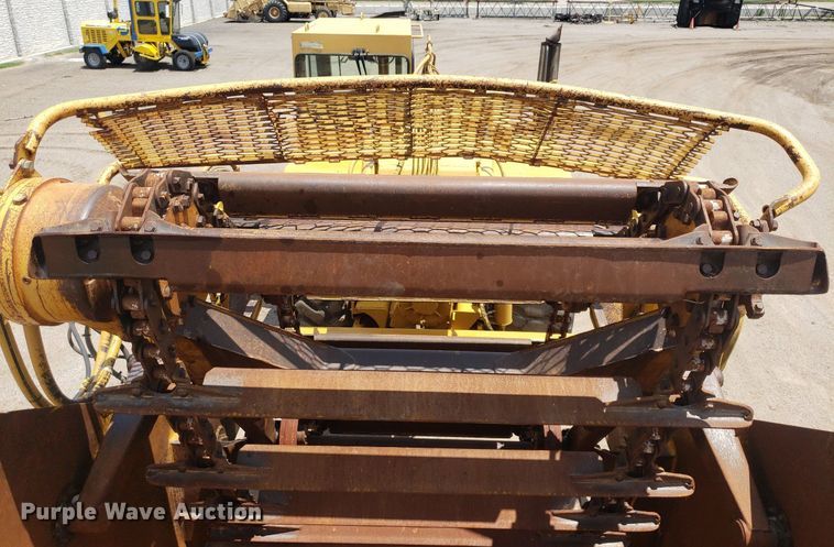 image for item DP8075 2006 Caterpillar 615C  elevating scraper