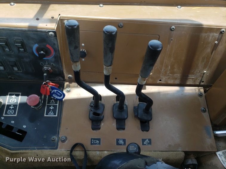 image for item DP8075 2006 Caterpillar 615C  elevating scraper