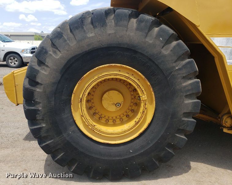 image for item DP8075 2006 Caterpillar 615C  elevating scraper