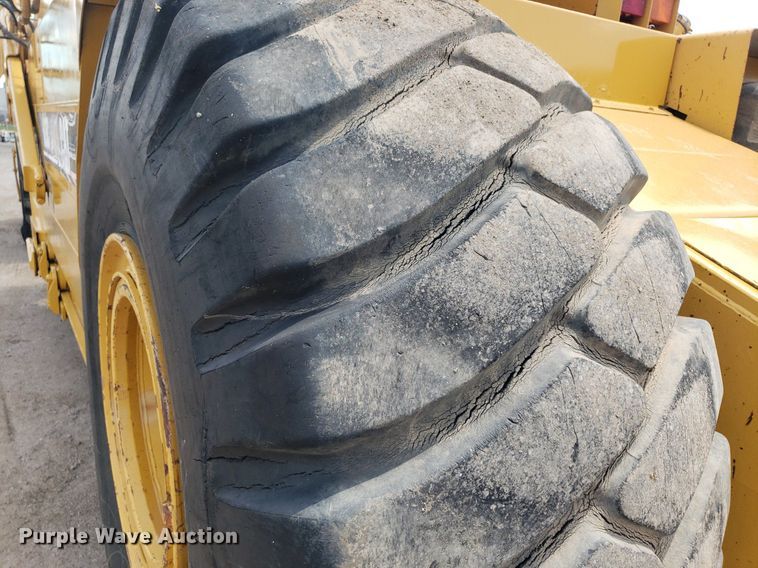 image for item DP8075 2006 Caterpillar 615C  elevating scraper