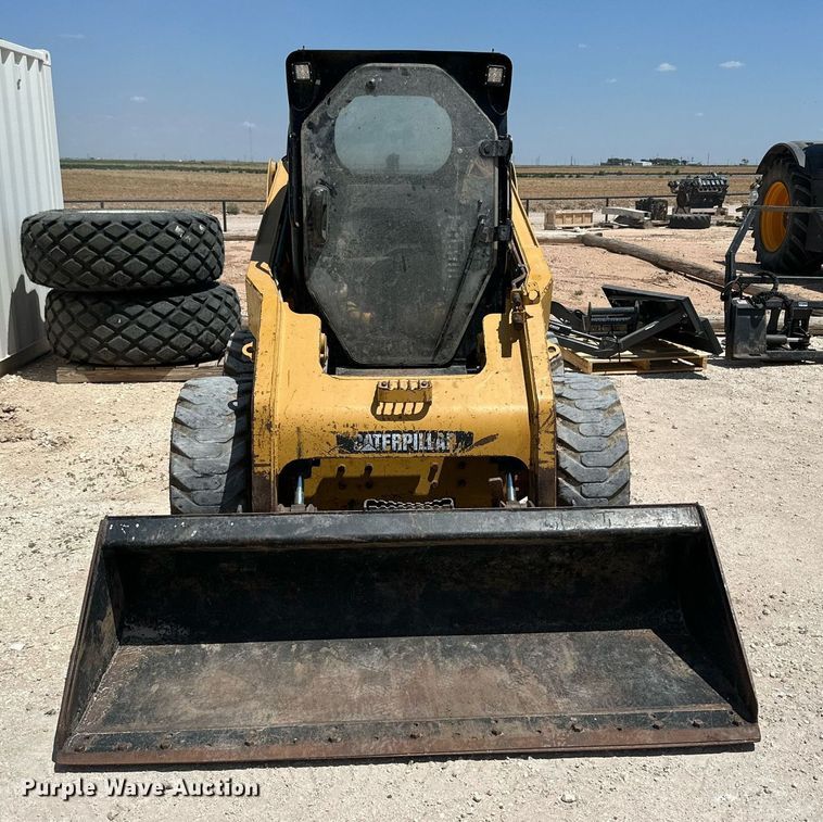 image for item DQ1337 2008 Caterpillar 246C  skid steer loader