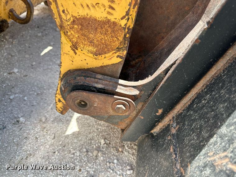 image for item DQ1337 2008 Caterpillar 246C  skid steer loader