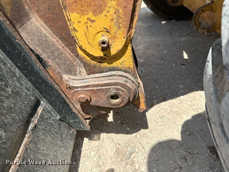 image for item DQ1337 2008 Caterpillar 246C  skid steer loader