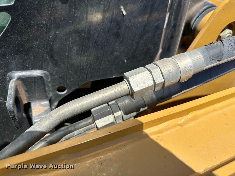 image for item DQ1337 2008 Caterpillar 246C  skid steer loader