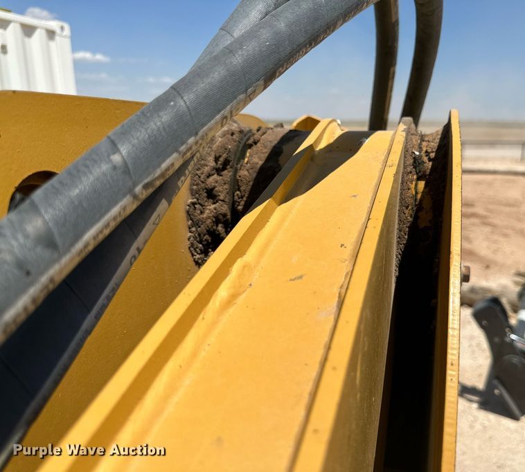 image for item DQ1337 2008 Caterpillar 246C  skid steer loader