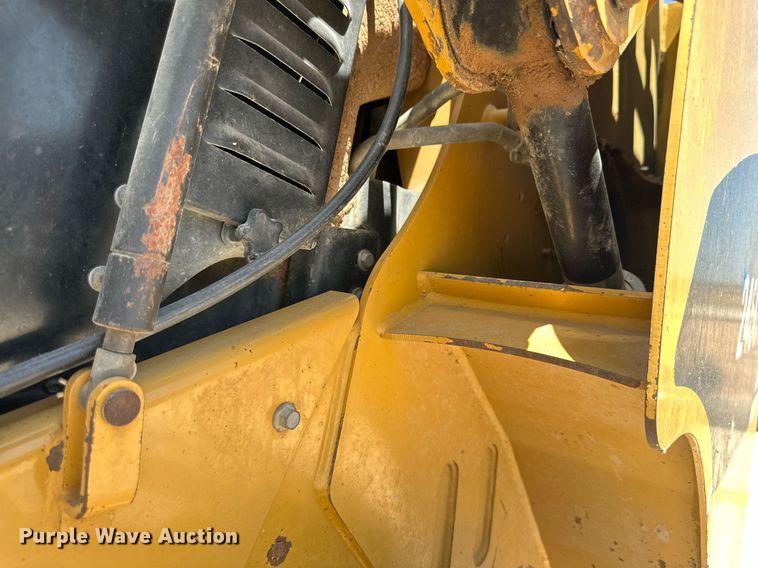 image for item DQ1337 2008 Caterpillar 246C  skid steer loader