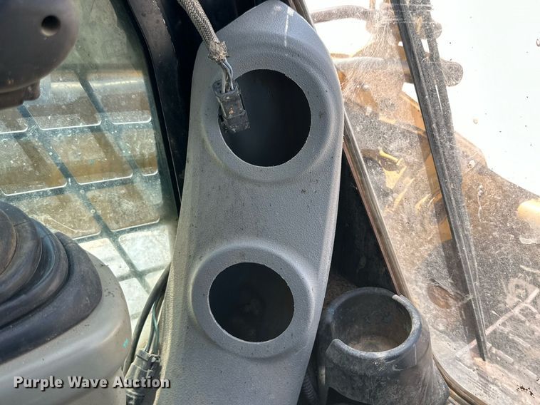 image for item DQ1337 2008 Caterpillar 246C  skid steer loader