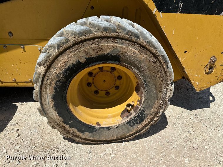 image for item DQ1337 2008 Caterpillar 246C  skid steer loader