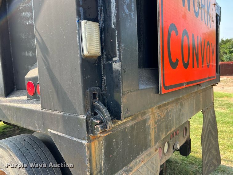 image for item DQ2084 2007 International 4300  dump truck