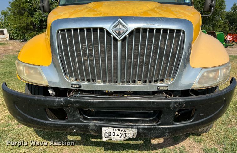 image for item DQ2084 2007 International 4300  dump truck